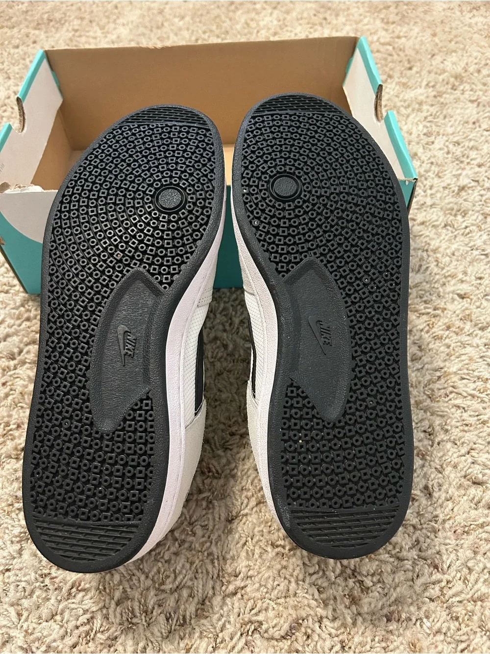 Nike White and Black Low-Profile Men’s ' Sneakers